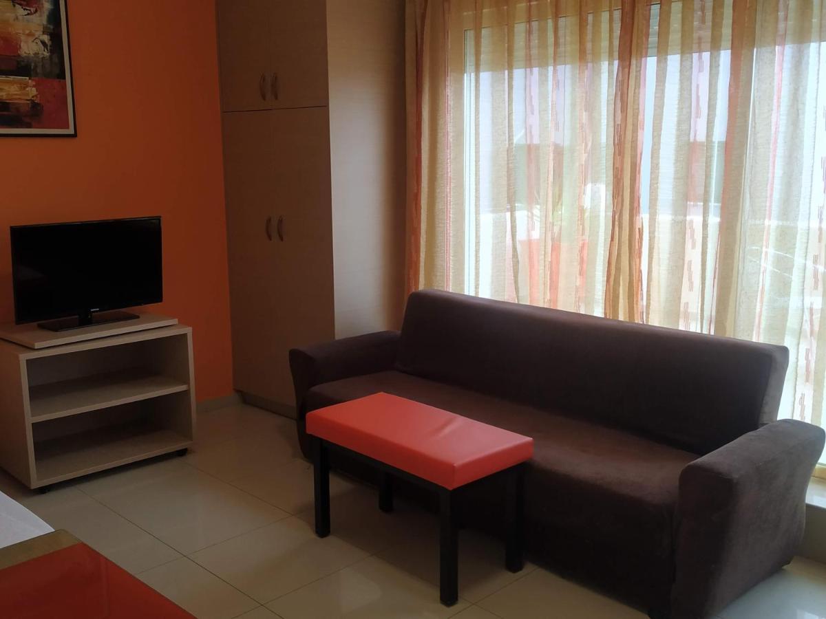 Family House Apartment Agios Nikolaos  Bagian luar foto